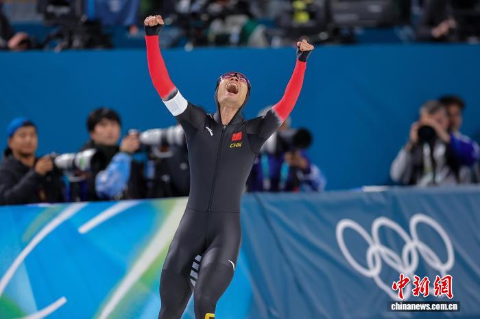 冰雪赛场泪光闪耀 苏翊鸣夺金徐梦桃卫冕