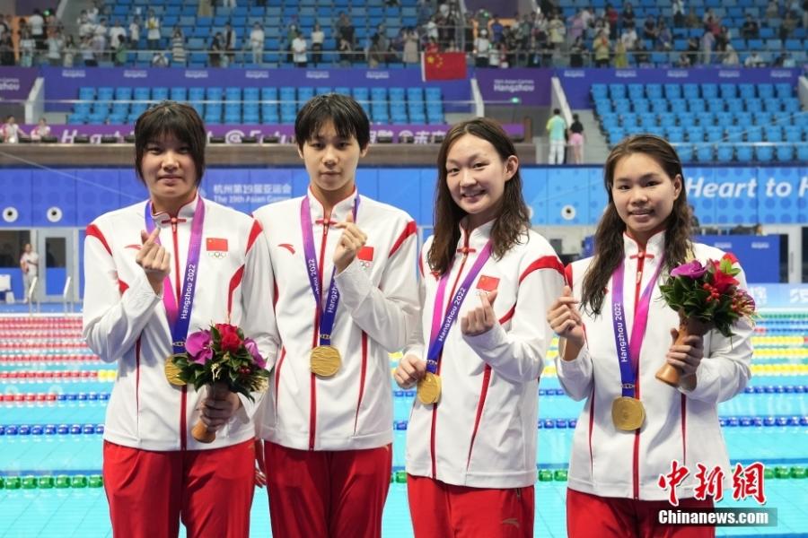 杭州亚运会中秋佳节：中外运动员共赏明月品月