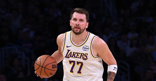 湖人前锋东契奇因不当手势遭联盟重罚5万美元