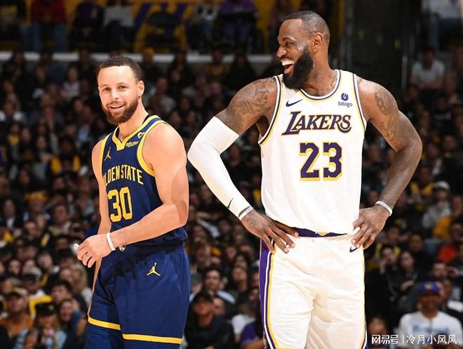 帕金斯盛赞东契奇历史前十 球迷热议其攻防价值